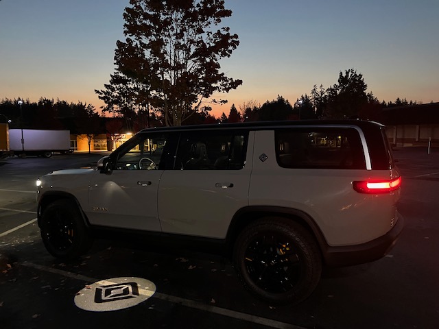Rivian R1T R1S Limestone Launch Edition R1S Delivered: Impressions & Photos image16