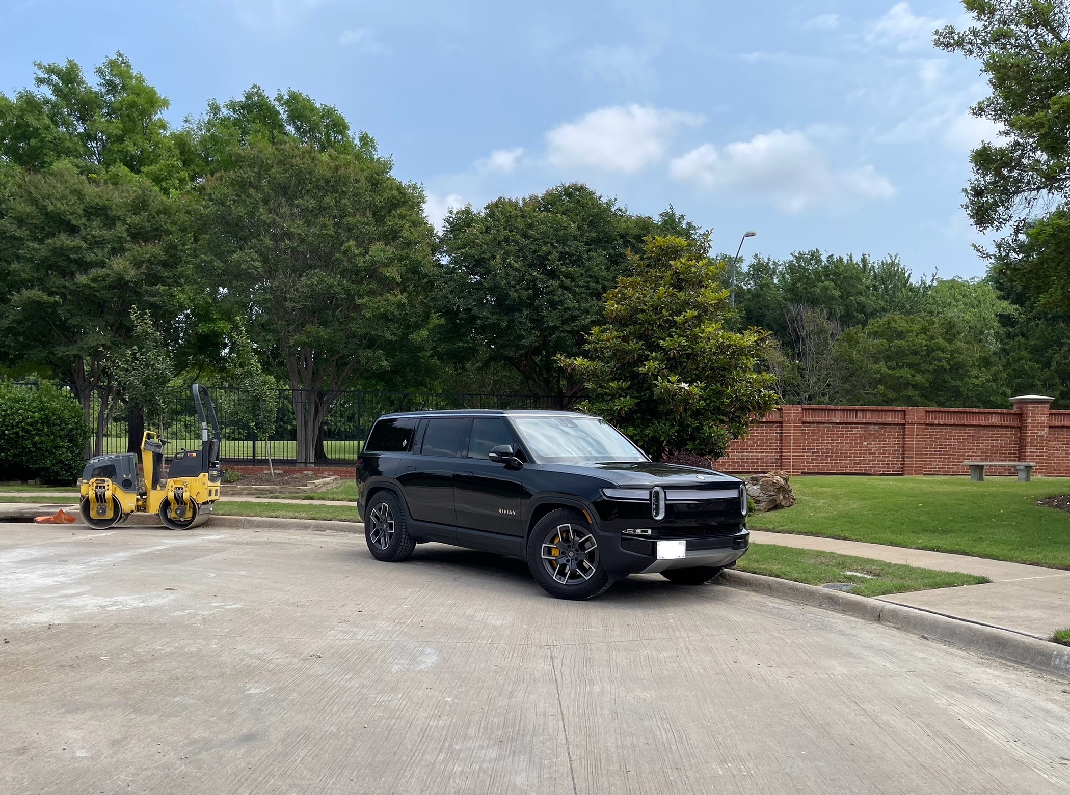Rivian R1T R1S Random Rivian Photos of the Day - Post Yours! 📸 🤳 IMG_0324
