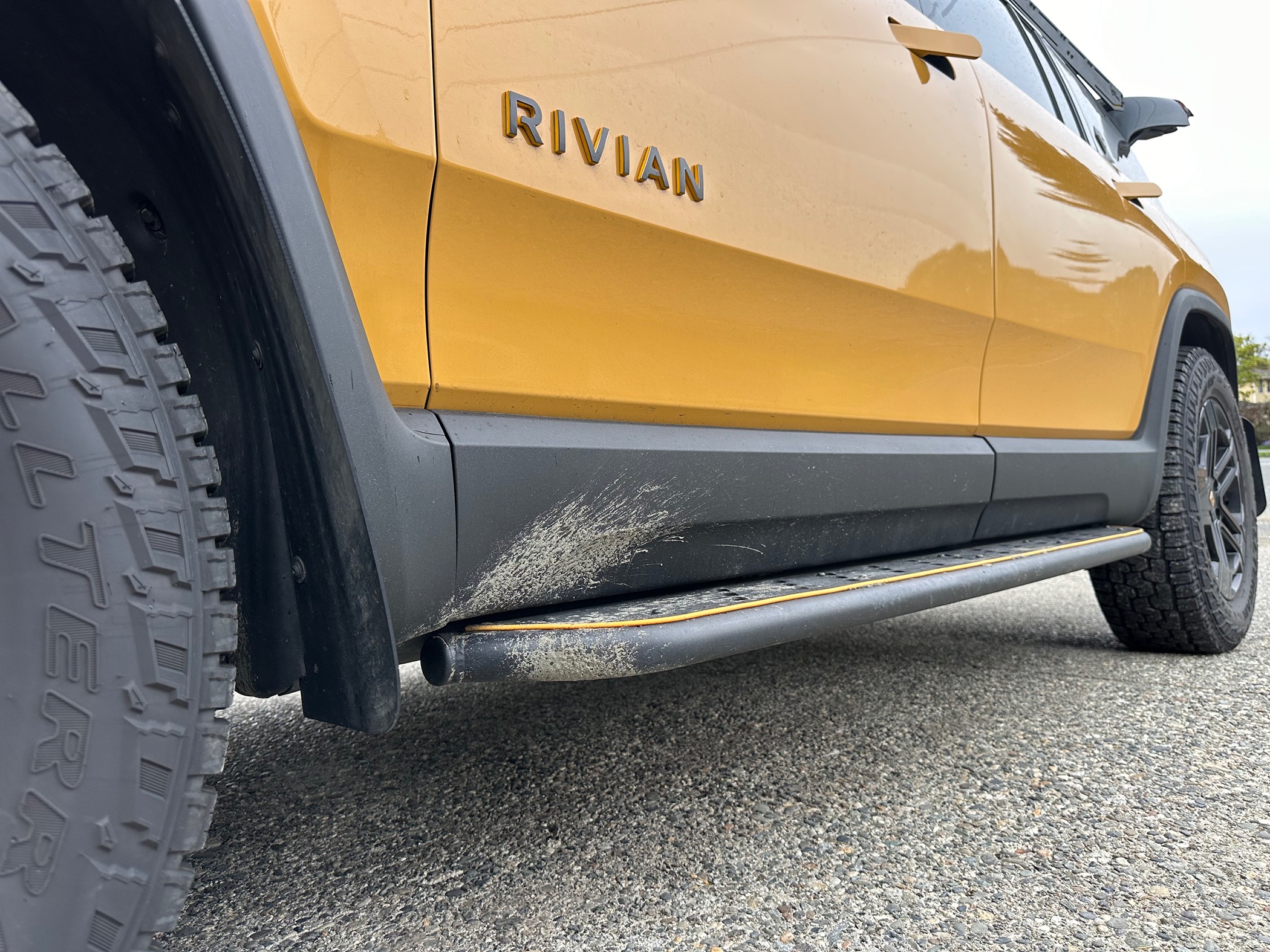 Rivian R1T R1S Introducing RMaxx Running Boards & Rock Sliders for Rivian R1T / R1S from Team 1EV IMG_4789