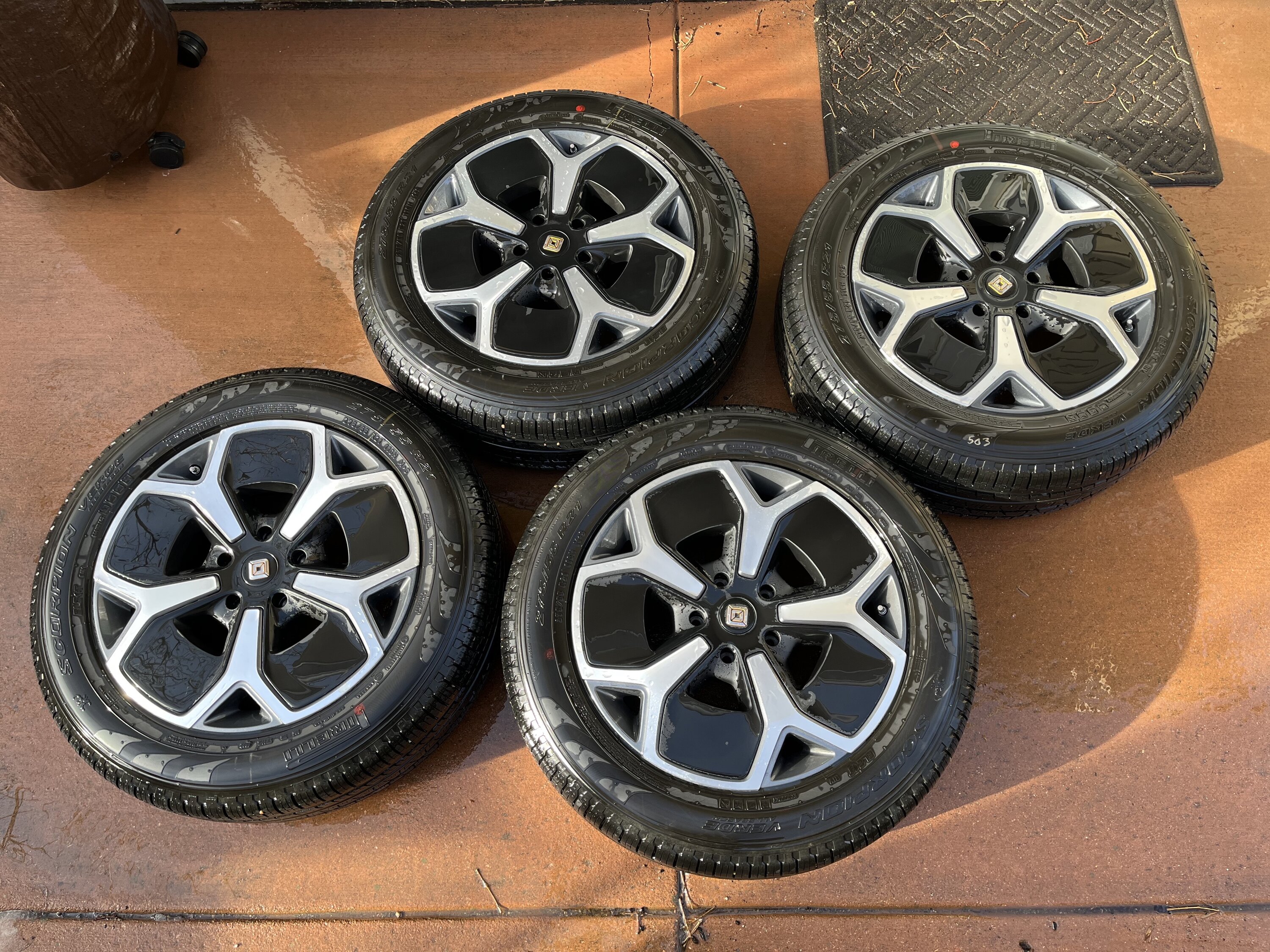 Rivian R1T R1S Selling 21" Road Wheel and Tire Set - Price Reduced! IMG_5038