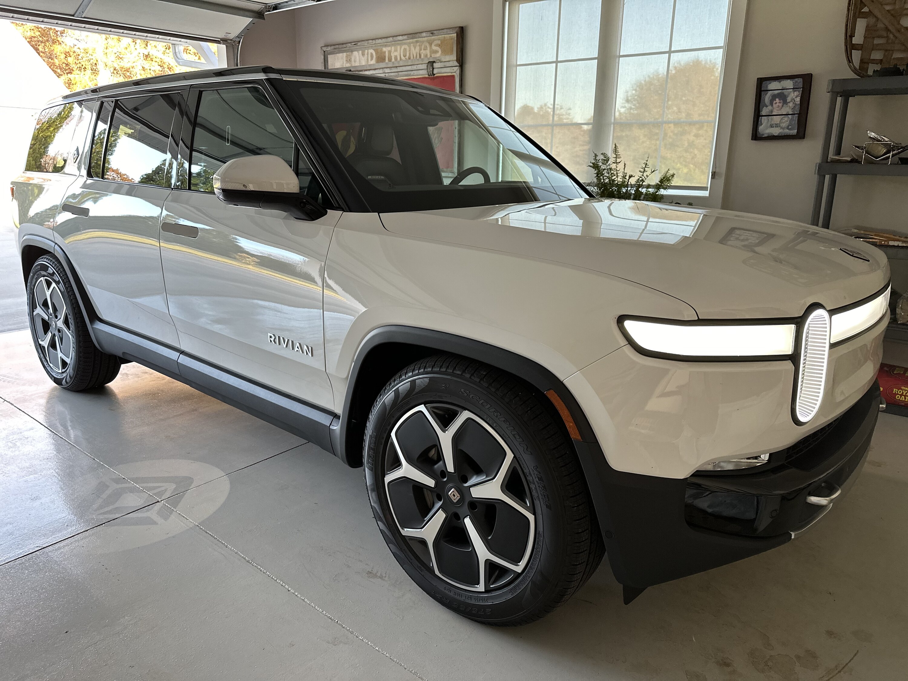 Rivian R1T R1S SOLD - 2023 R1S Max Pack Dual Performance $86,999 IMG_6642