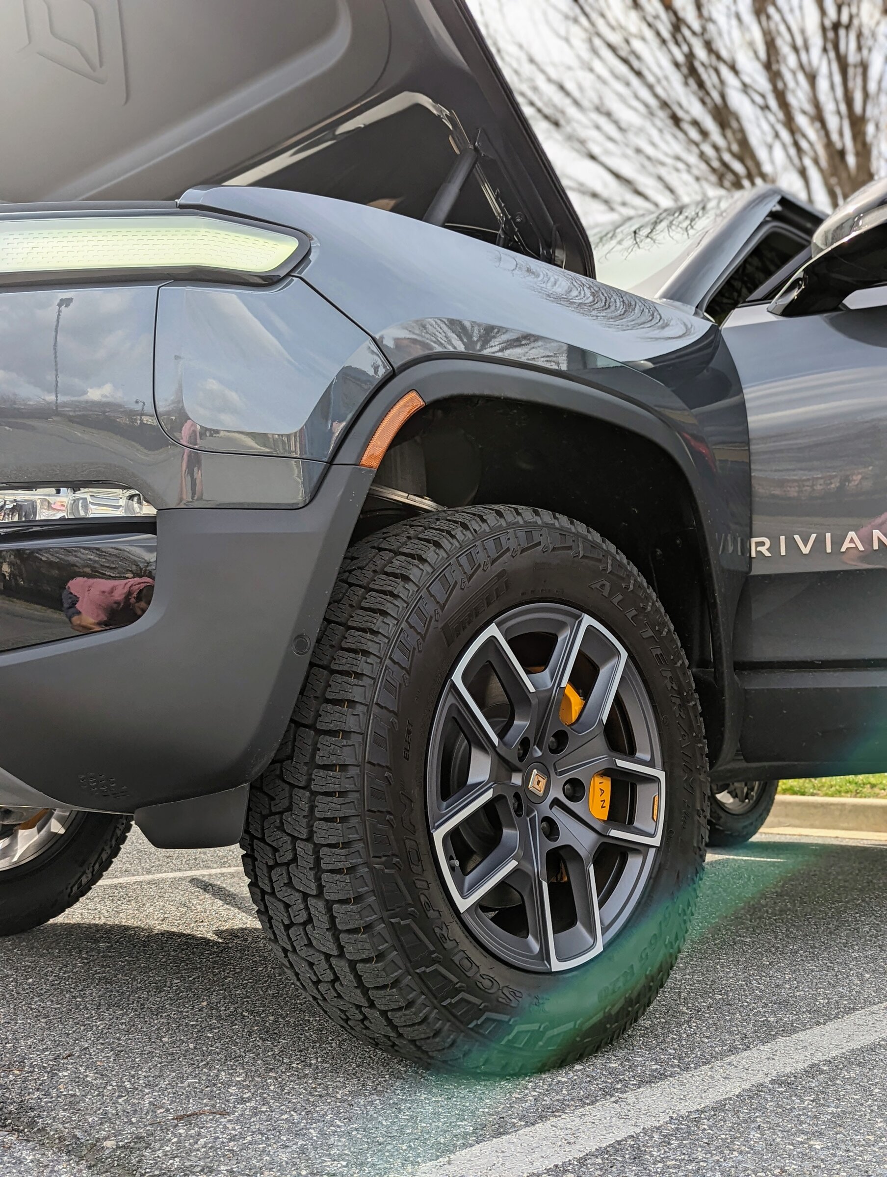 Rivian R1T R1S My R1T First Look and Impressions (Mobile Drive Added 4/27) PXL_20220318_190620808.PORTRAIT