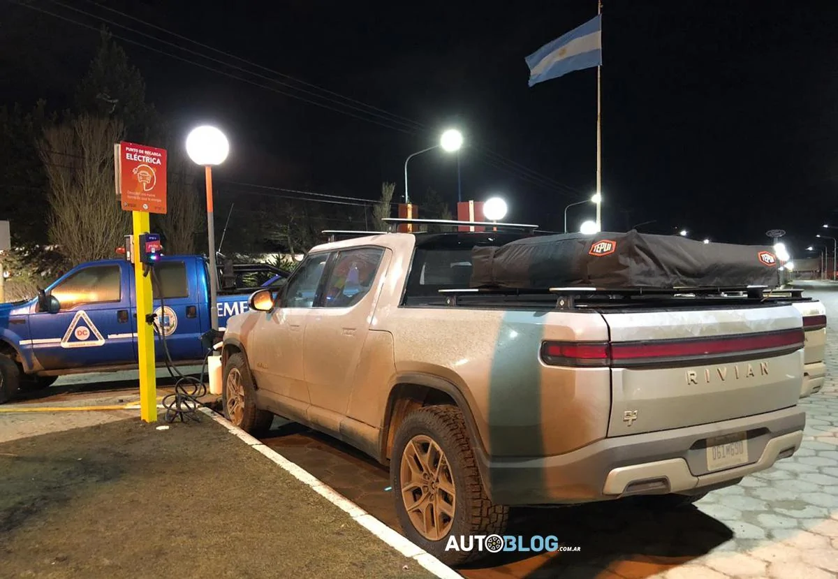 Preproduction Rivian R1T spotted testing at Tierra del Fuego! | Page 5