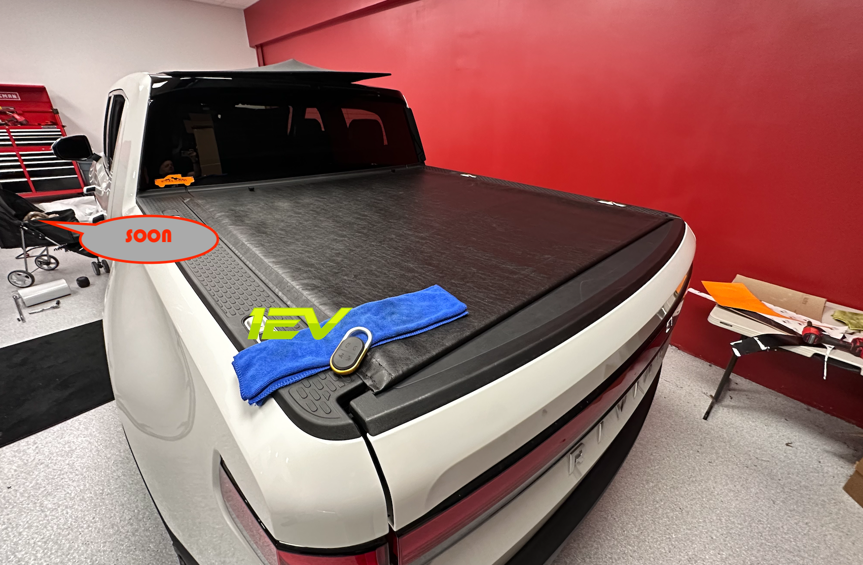 Rivian R1T R1S New aftermarket (manual) Tonneau Cover for Rivian R1T Screenshot 2023-02-14 at 3.31.09 PM
