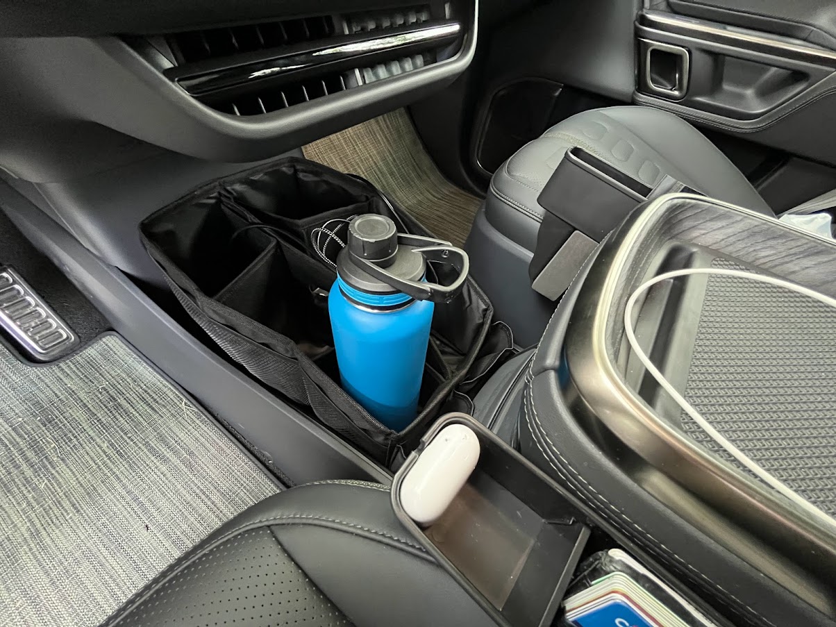 What reusable water bottle actually fits in the R1T/R1S?  Rivian Forum -  R1T R1S R2 News, Specs, Models, RIVN Stock 