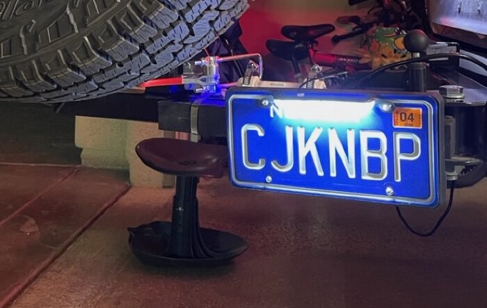 DIY rear license plate light for hitch accessory