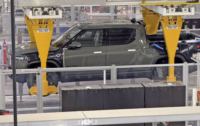 Factory tour videos & pics + Gen2 Quad spotted in new color (Launch Green?)