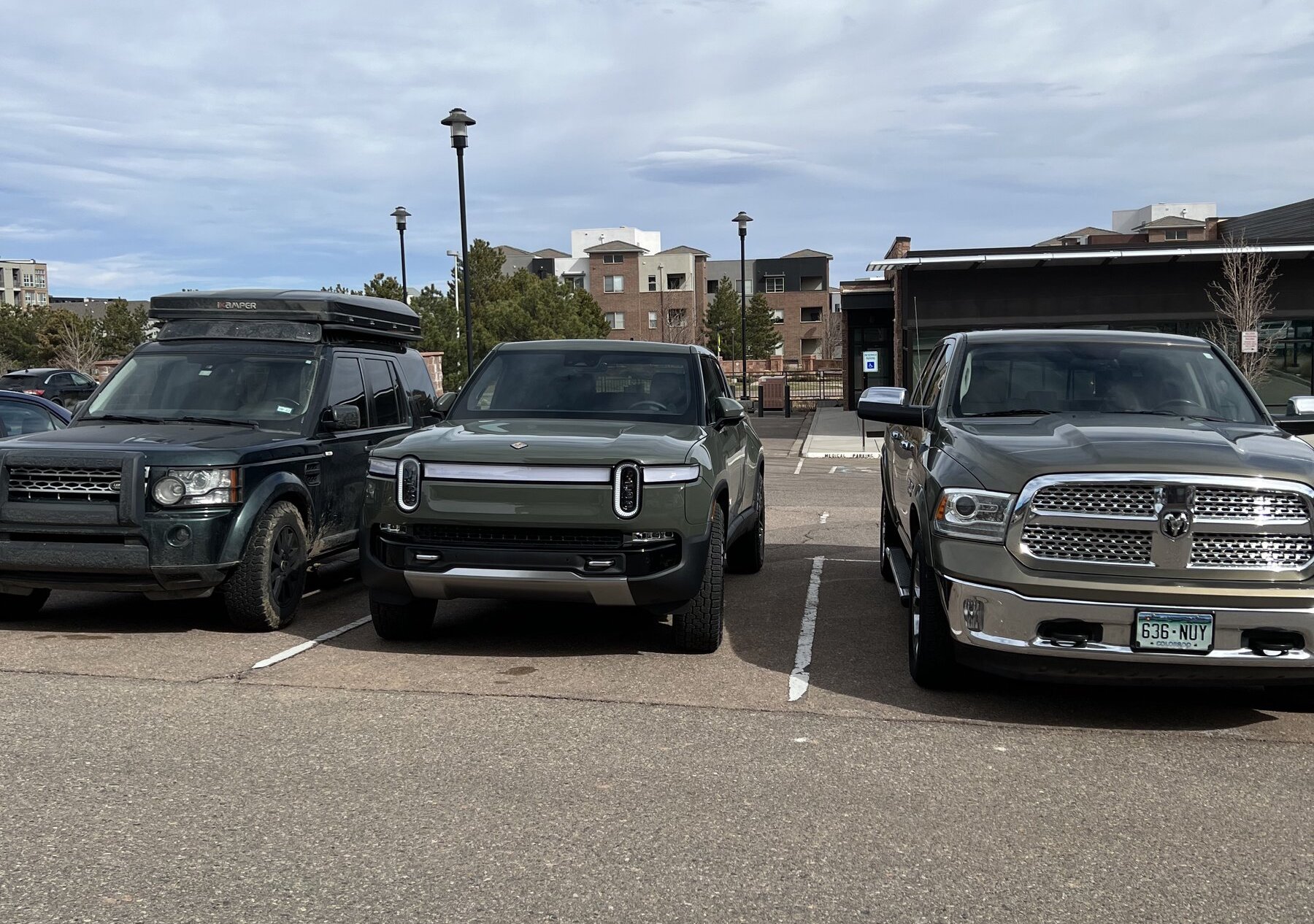 Size matters? R1T vs Land Rover LR4 and Ram 1500 comparison | Rivian ...