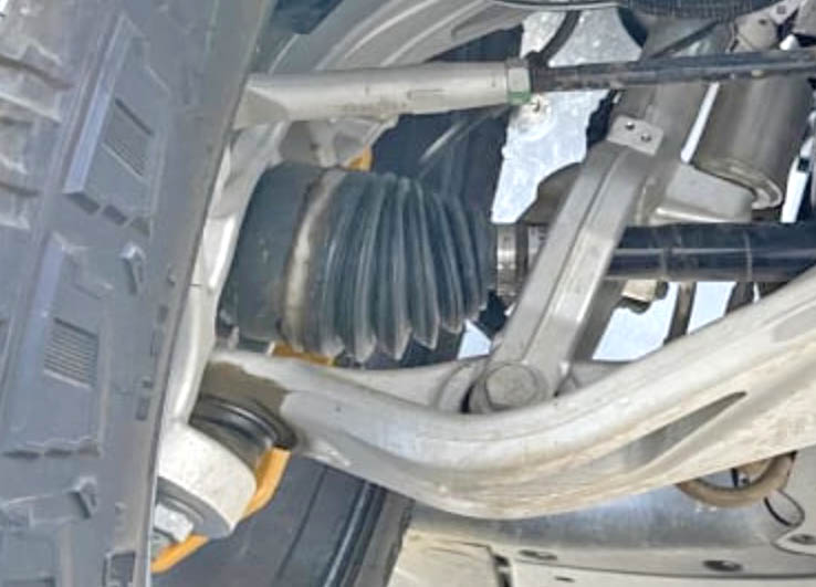 Rivian R1T CV axle failure missed by service center Rivian Forum