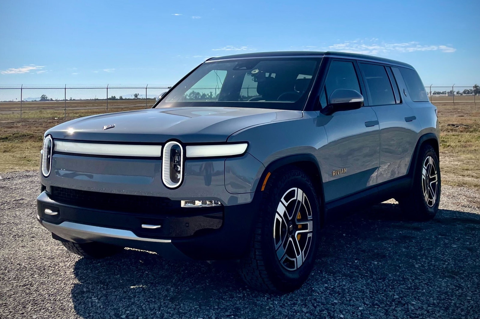Edmunds R1S range tested on 20” AT tires Rivian Forum R1T R1S R2