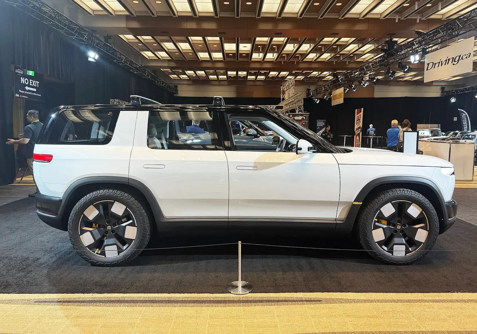 Rivian to display R2 at LA Auto Show 2025 | Rivian Forum - R1T R1S R2 ...
